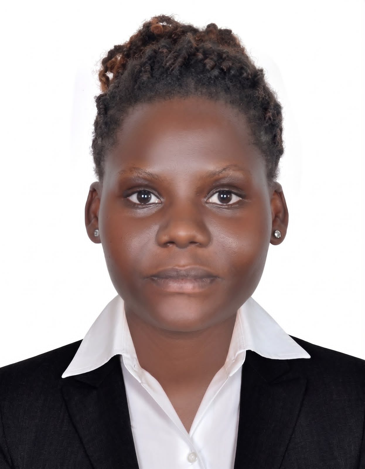 Am looking for house maid/Nanny job